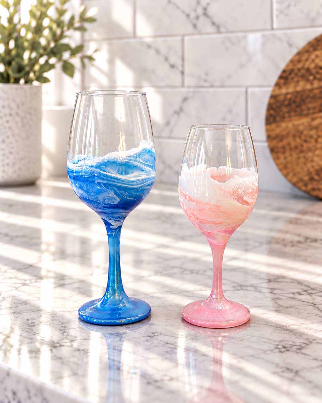 Set of 2 Coastal Resin Stemmed Wine Glasses